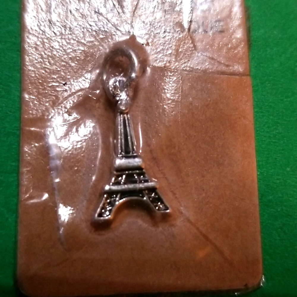 Eiffel Tower charm silver plated